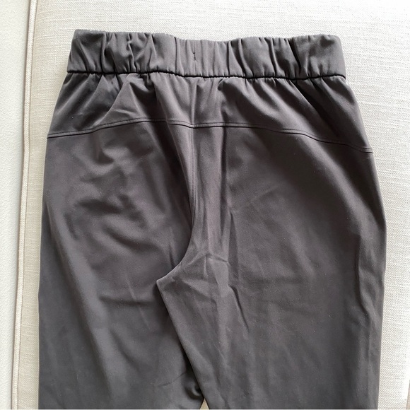 LULULEMON On The Fly Joggers *Luxtreme 28” Graphite Grey Size 2 - Picture 12 of 14